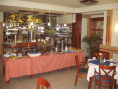 Hotel Arnold Tata